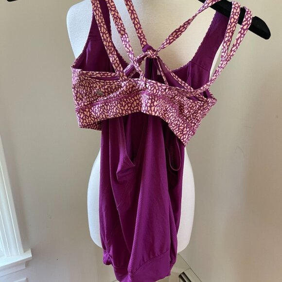 Lululemon Preloved Tank Top with Bra Top  PTP = 13" - Picture 4 of 6